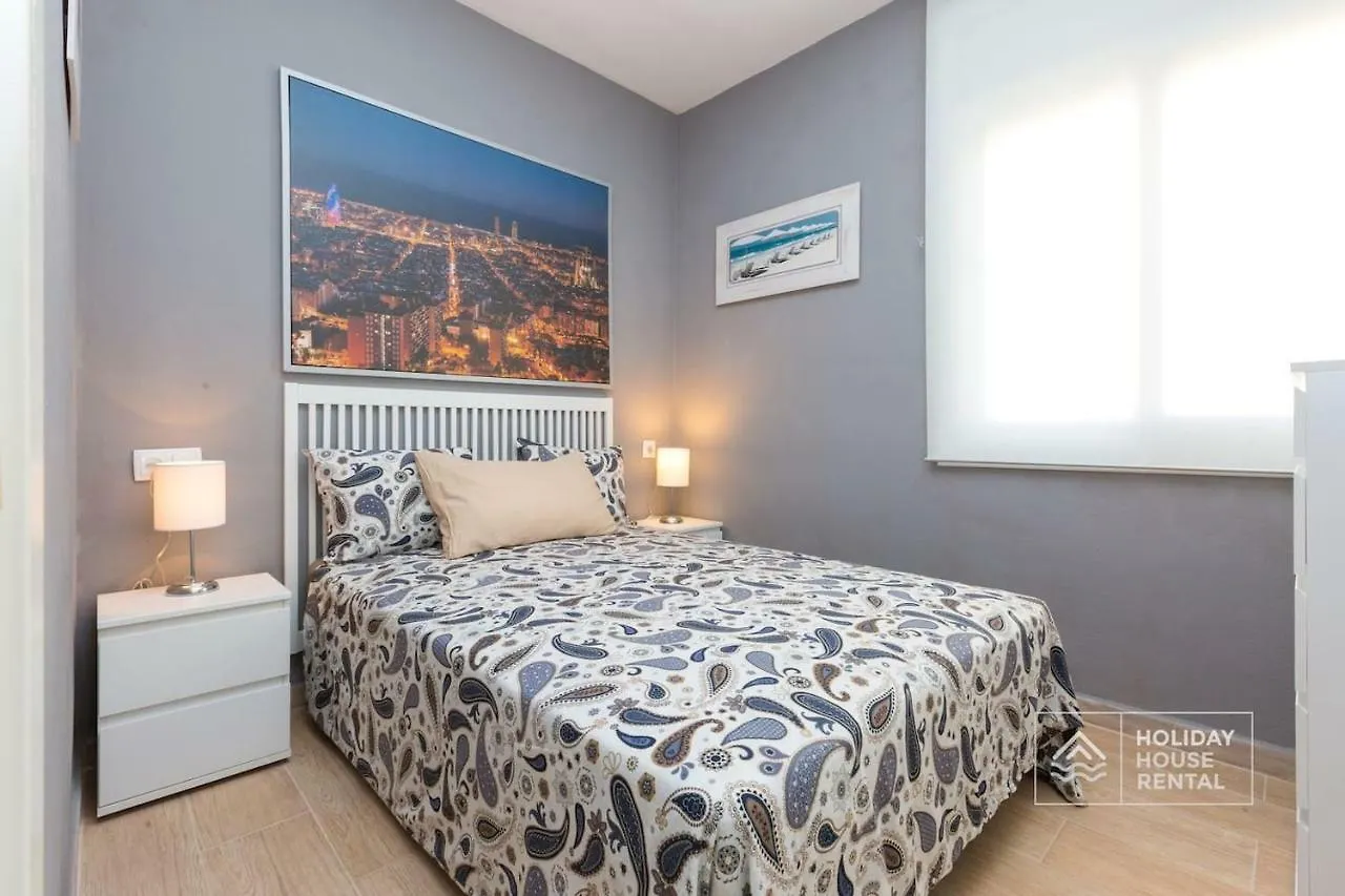S12 - Beach Front Apartment --Free Wifi- Салоу Испания