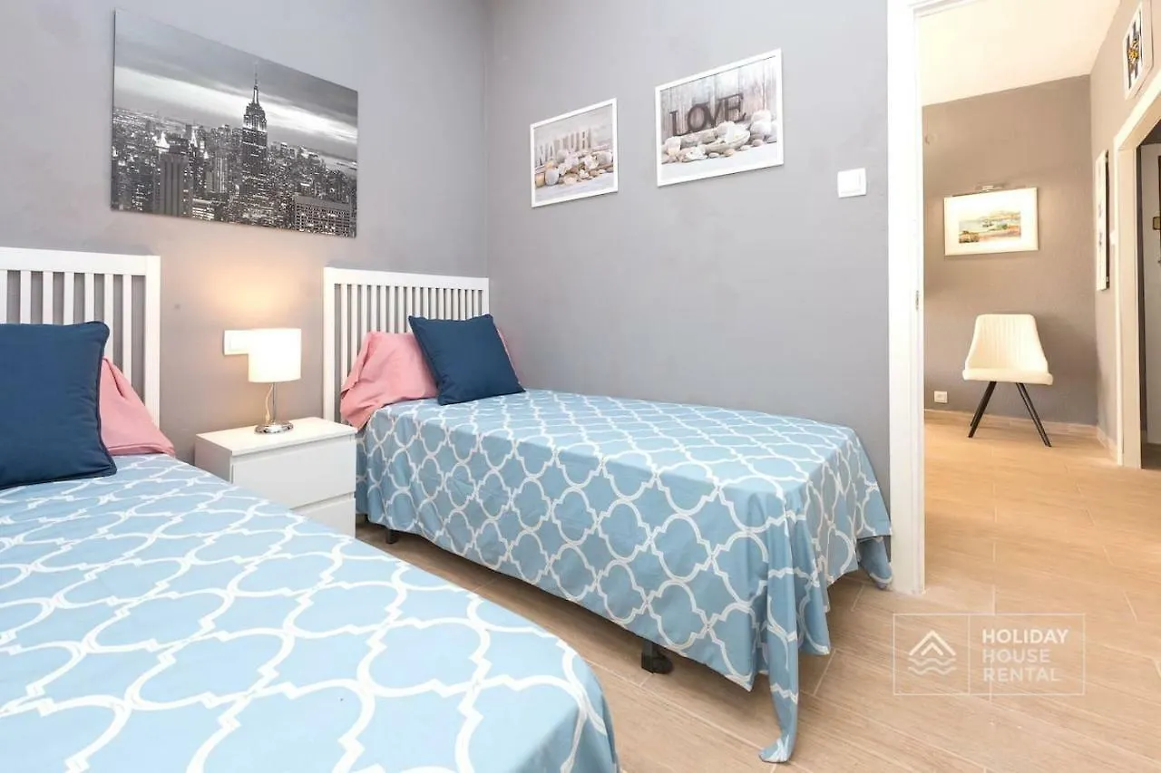 S12 - Beach Front Apartment --Free Wifi- Салоу 0*,  Испания